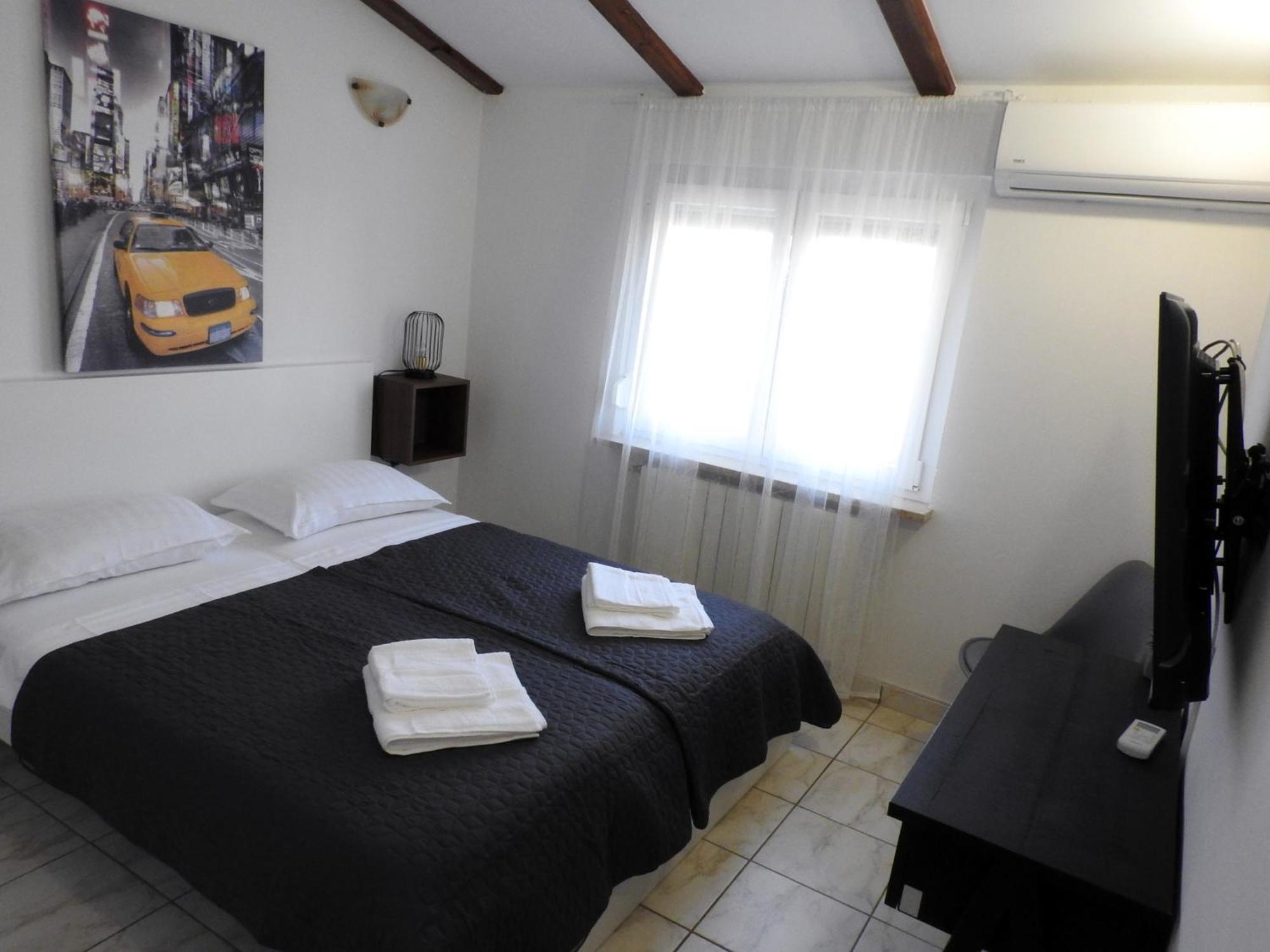 Apartman Ines- Stinjan Pula Buitenkant foto